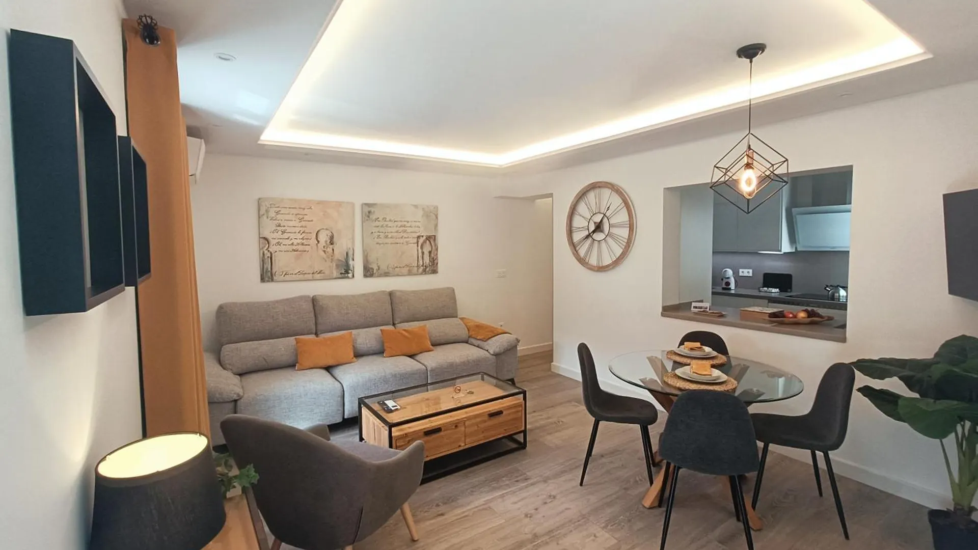 Duque De Galatino Centro De Granada Apartman